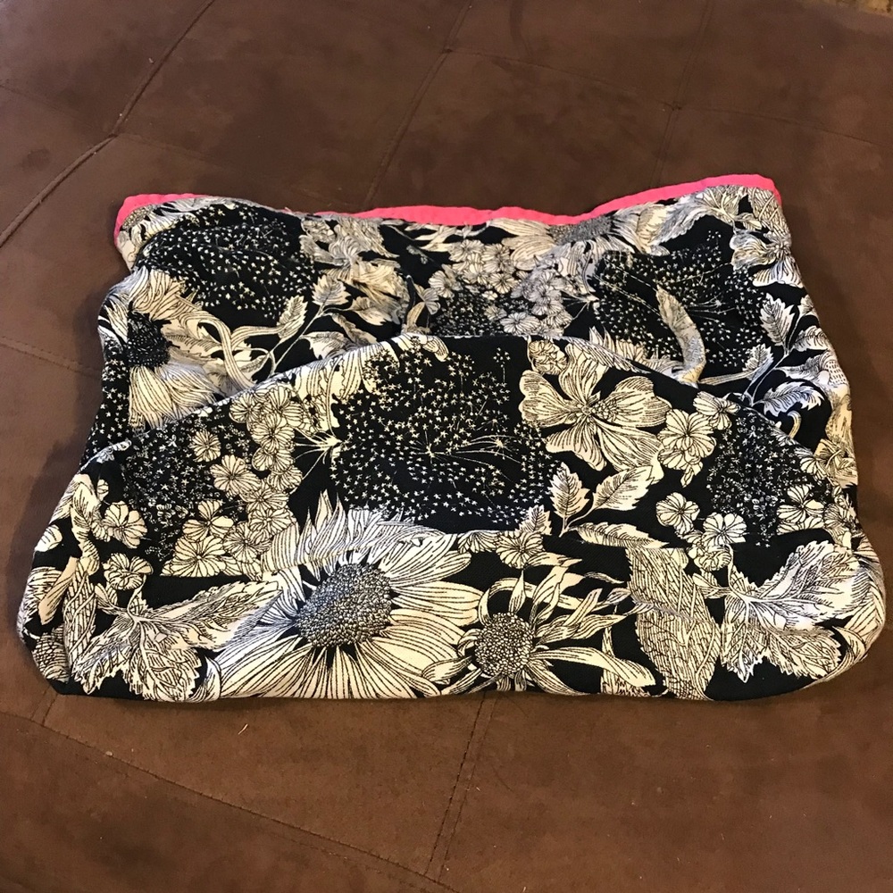 Liberty of London for Target black white pink tote - Picture 5 of 5